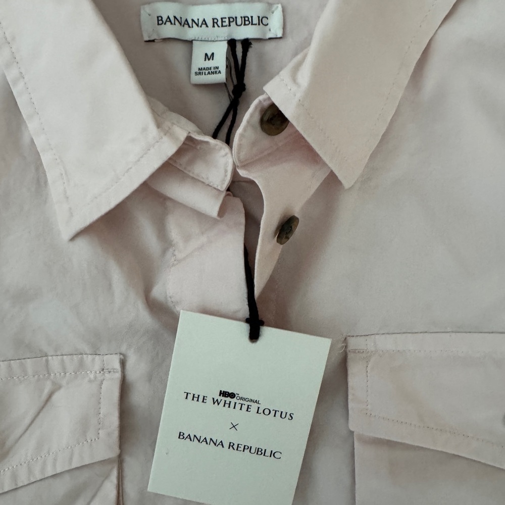 Banana Republic light Pink Button-Up Shirt size medium new with tags size medium - Picture 2 of 7